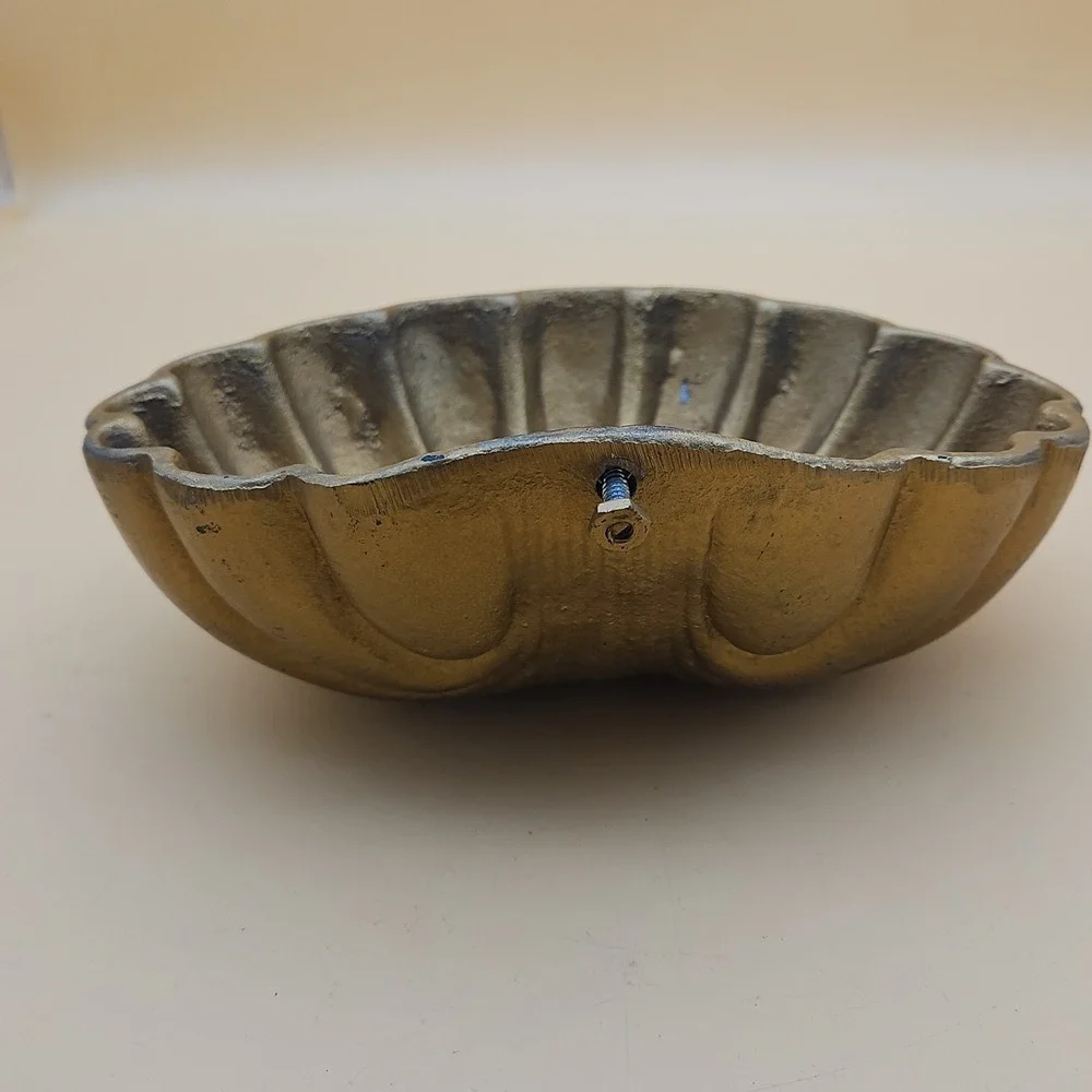 Vintage Seashell Golden Metal Wall Art Shelf Piece 8.5